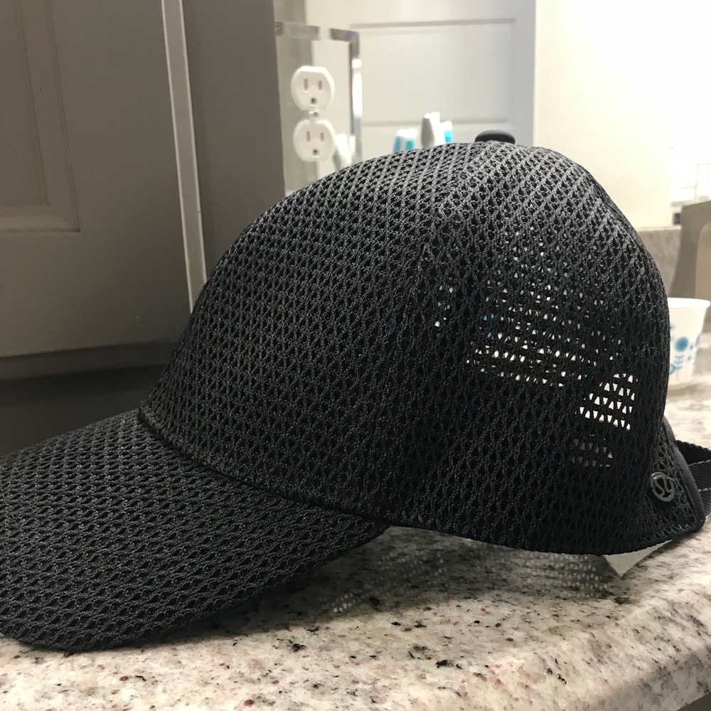Lululemon hat
